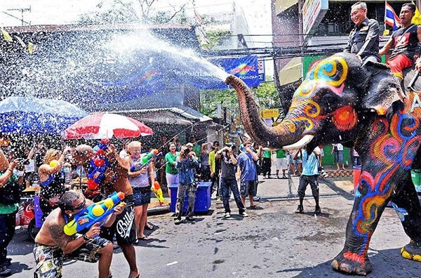 Lễ hội té nước Songkran