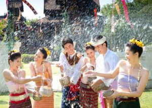 Lễ hội té nước Songkran