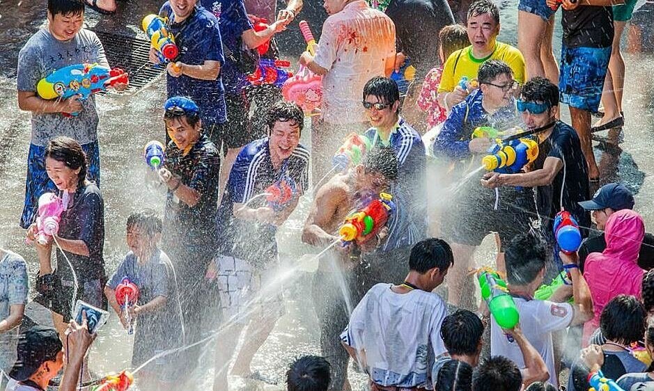 Lễ hội té nước Songkran