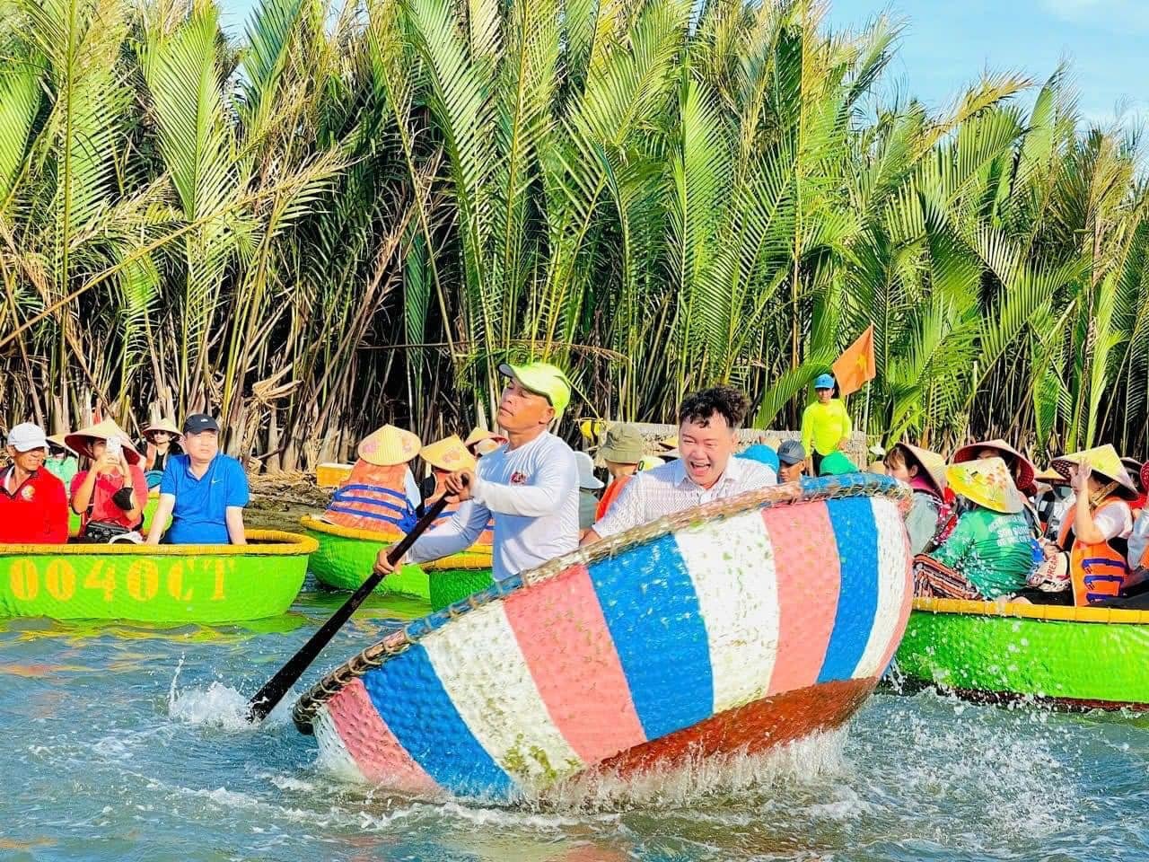 Rừng Dừa Bảy Mẫu