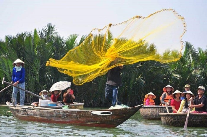 Rừng Dừa Bảy Mẫu