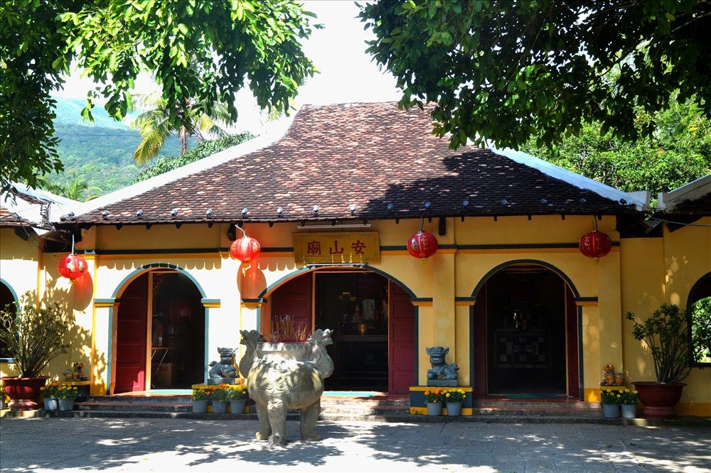 MIẾU BÀ PHI YẾN