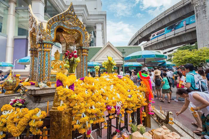 Tượng Phật Bốn Mặt Thái Lan