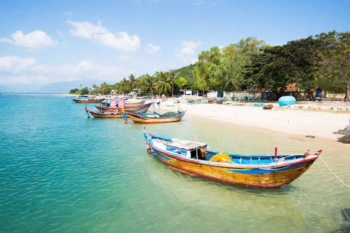 Bãi biển Nhũ Tiên