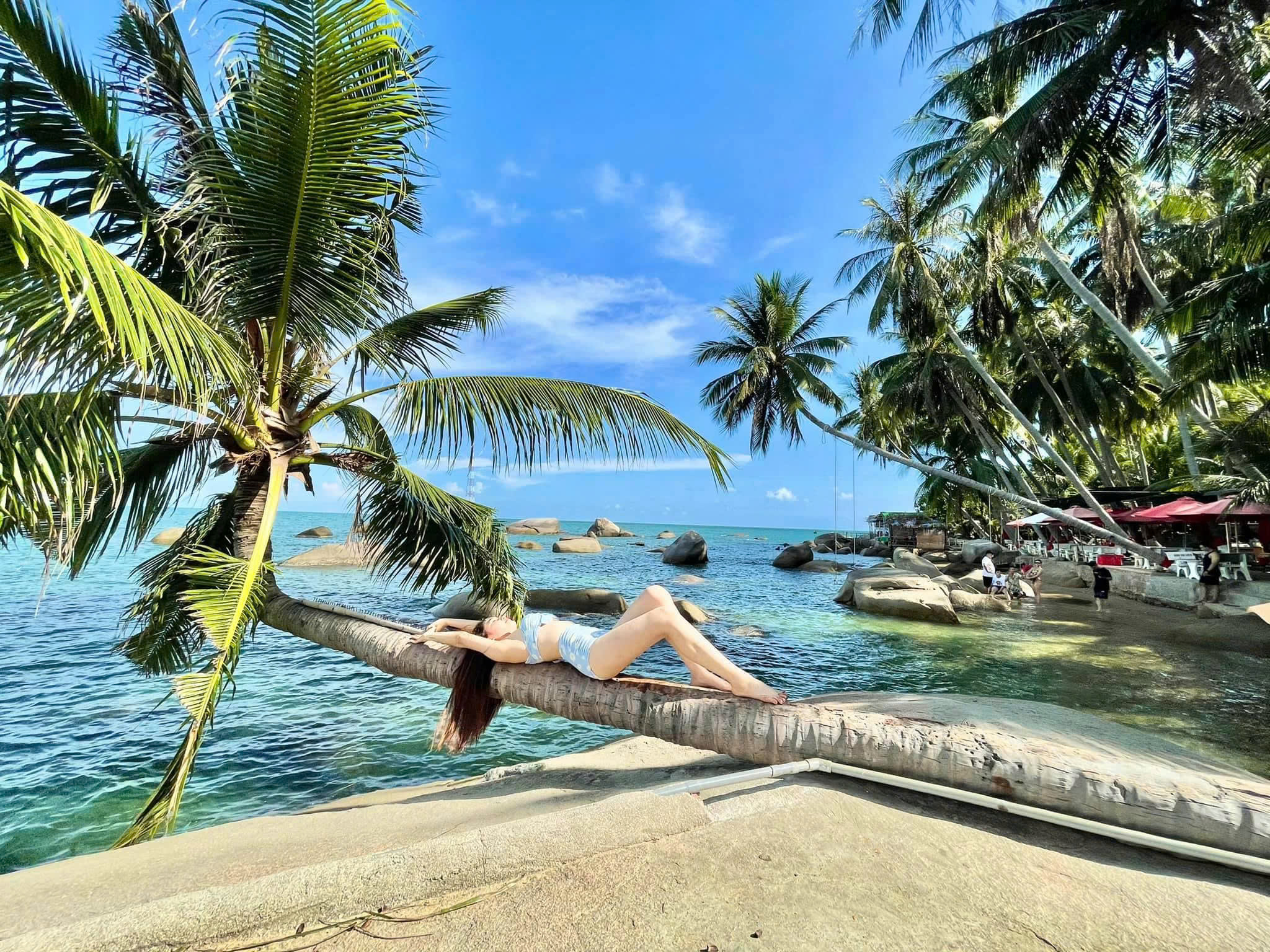 HÒN SƠN