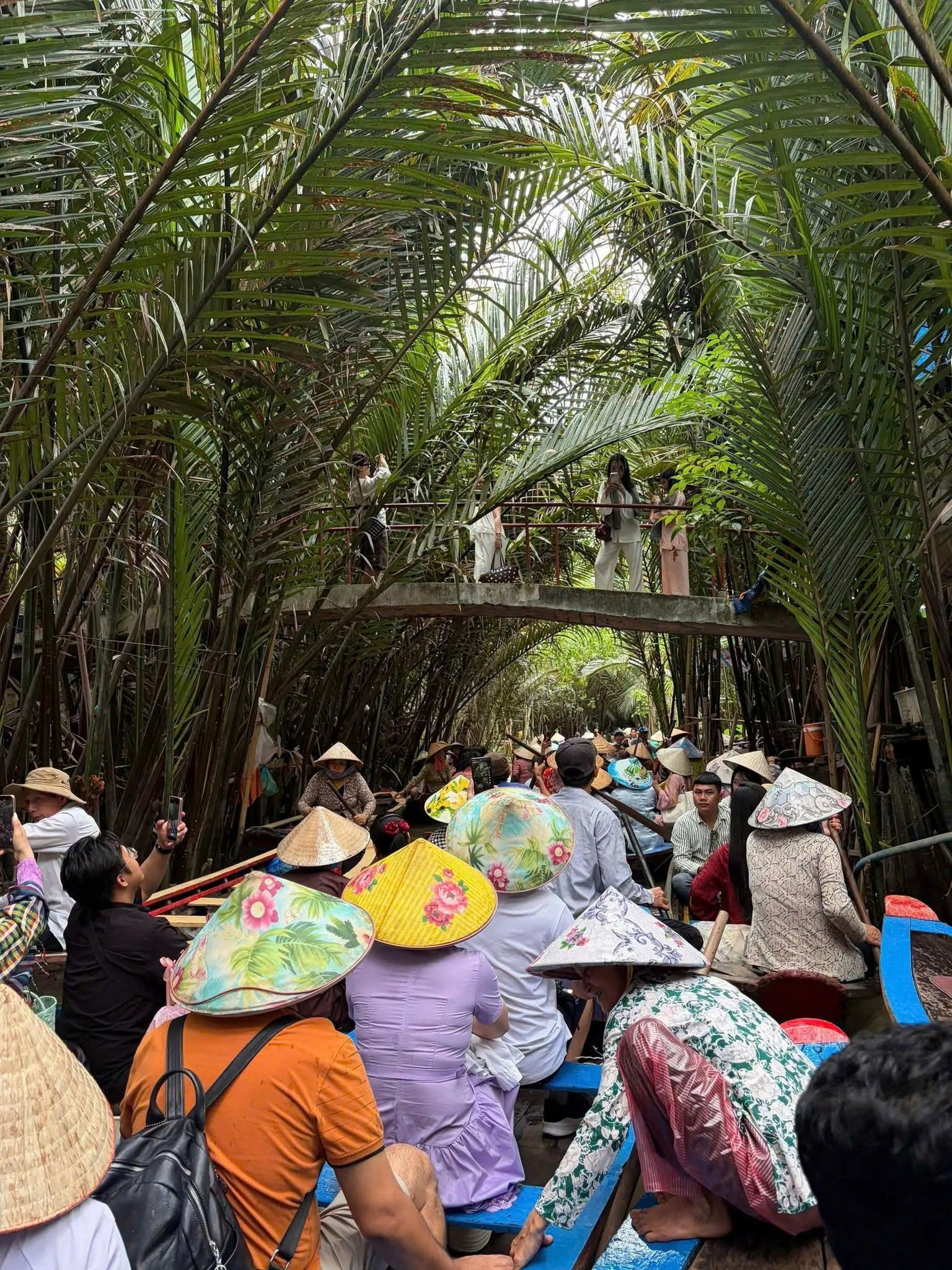 MIỀN TÂY